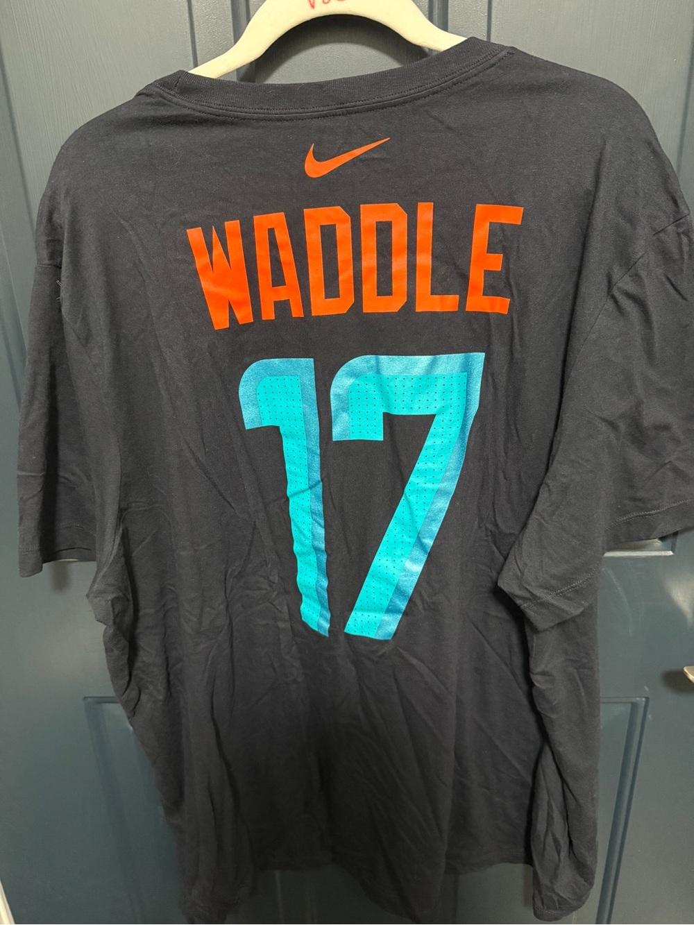 Nike Men’s Black Miami Dolphins 'Waddle 17' Graphic Tee